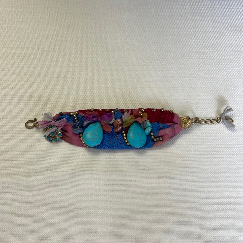 Handcrafted Bohemian Bracelet with Turquoise semi-precious Stone - Picture 6 of 6